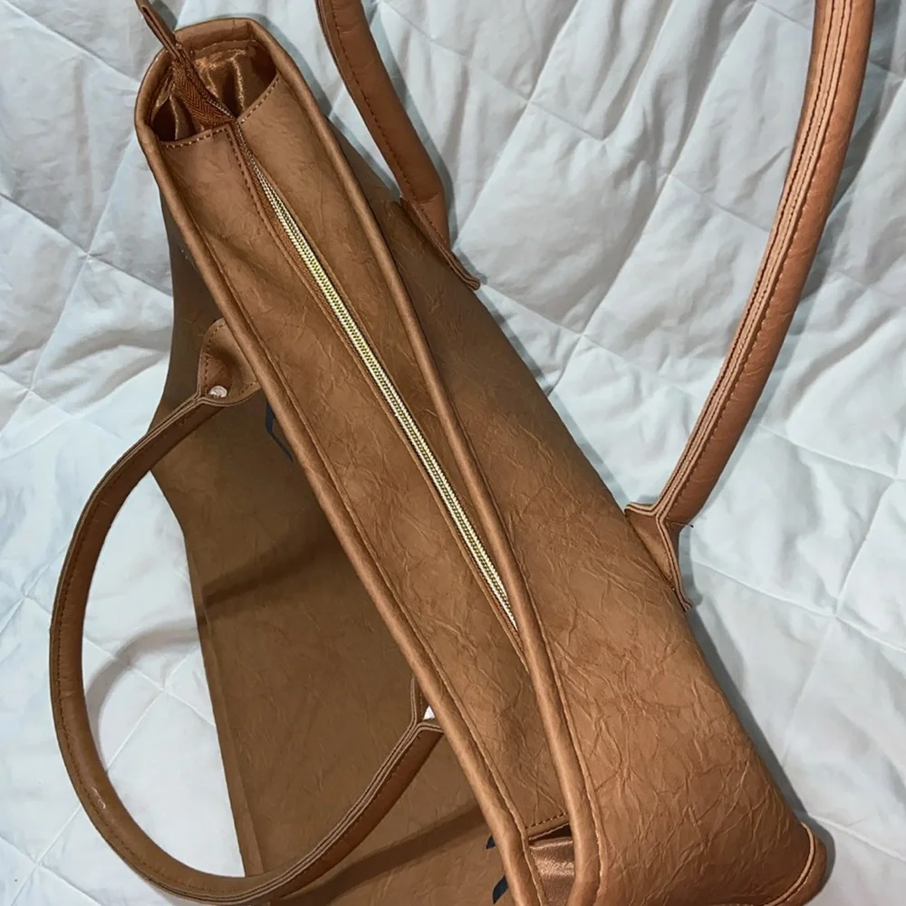 Like new Petseek pet dog cat carrier bag